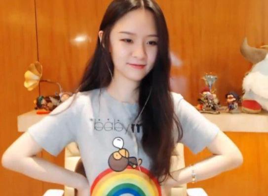 晋江二姐阿施爆料视频,揭秘娱乐圈幕后真相 第2张 晋江二姐阿施爆料视频,揭秘娱乐圈幕后真相 第2张